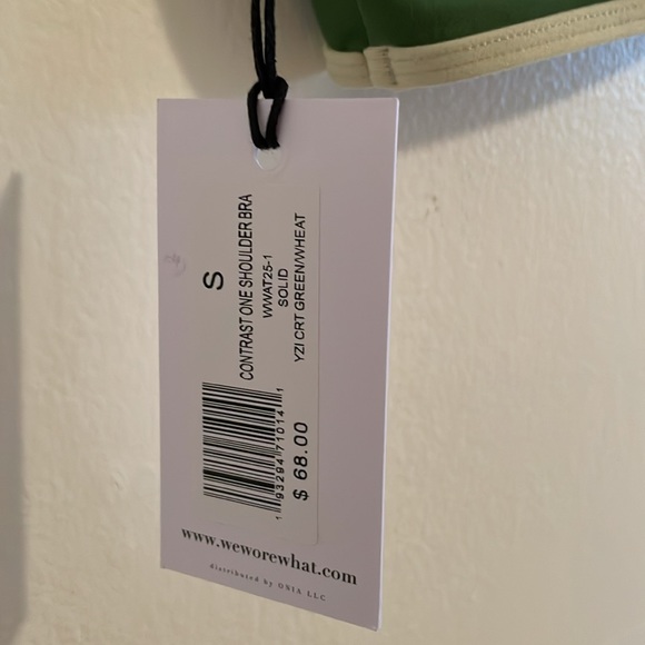 WeWoreWhat Contrast One-Shoulder Bra - Picture 4 of 4